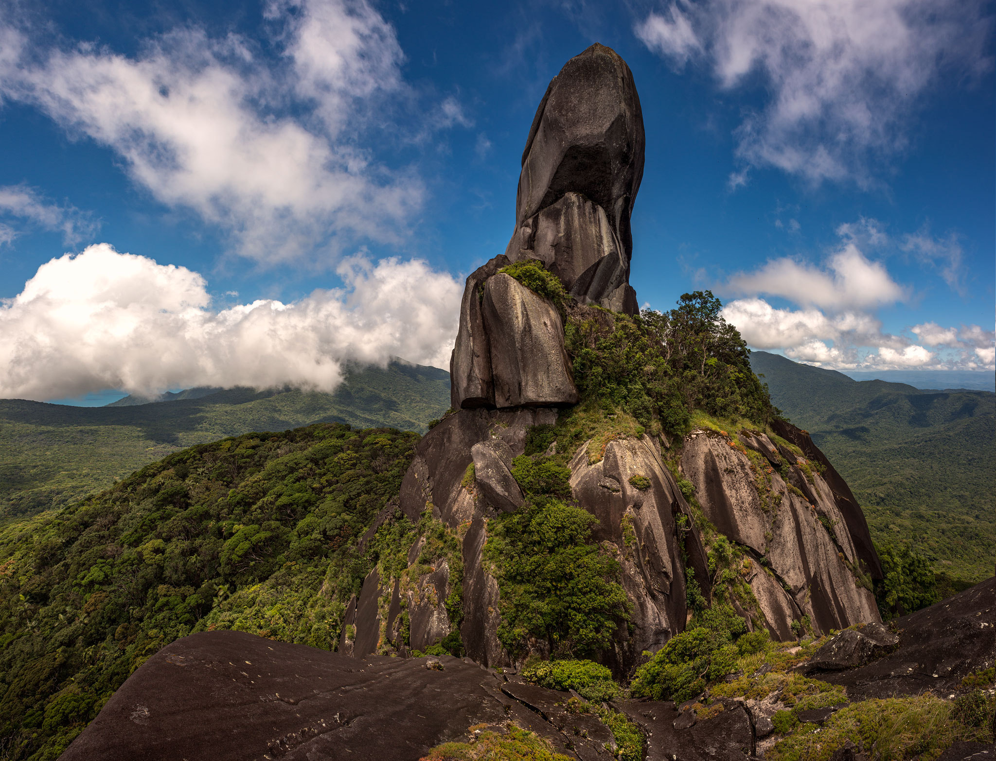 Nikon D800E + Nikon AF Nikkor 20mm F2.8D sample photo. Mt pieter botte photography