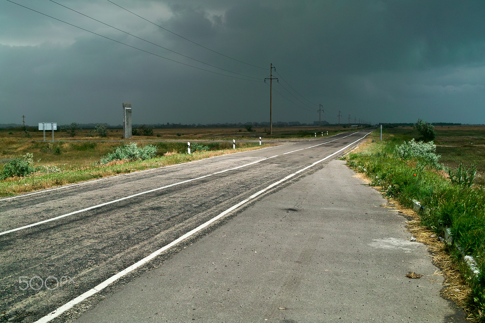 Sigma DP2 sample photo. Road into darkness photography