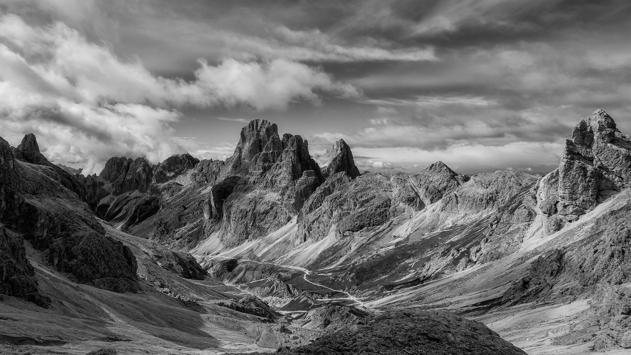 Canon EOS 700D (EOS Rebel T5i / EOS Kiss X7i) + Sigma 10-20mm F4-5.6 EX DC HSM sample photo. Dolomiten photography