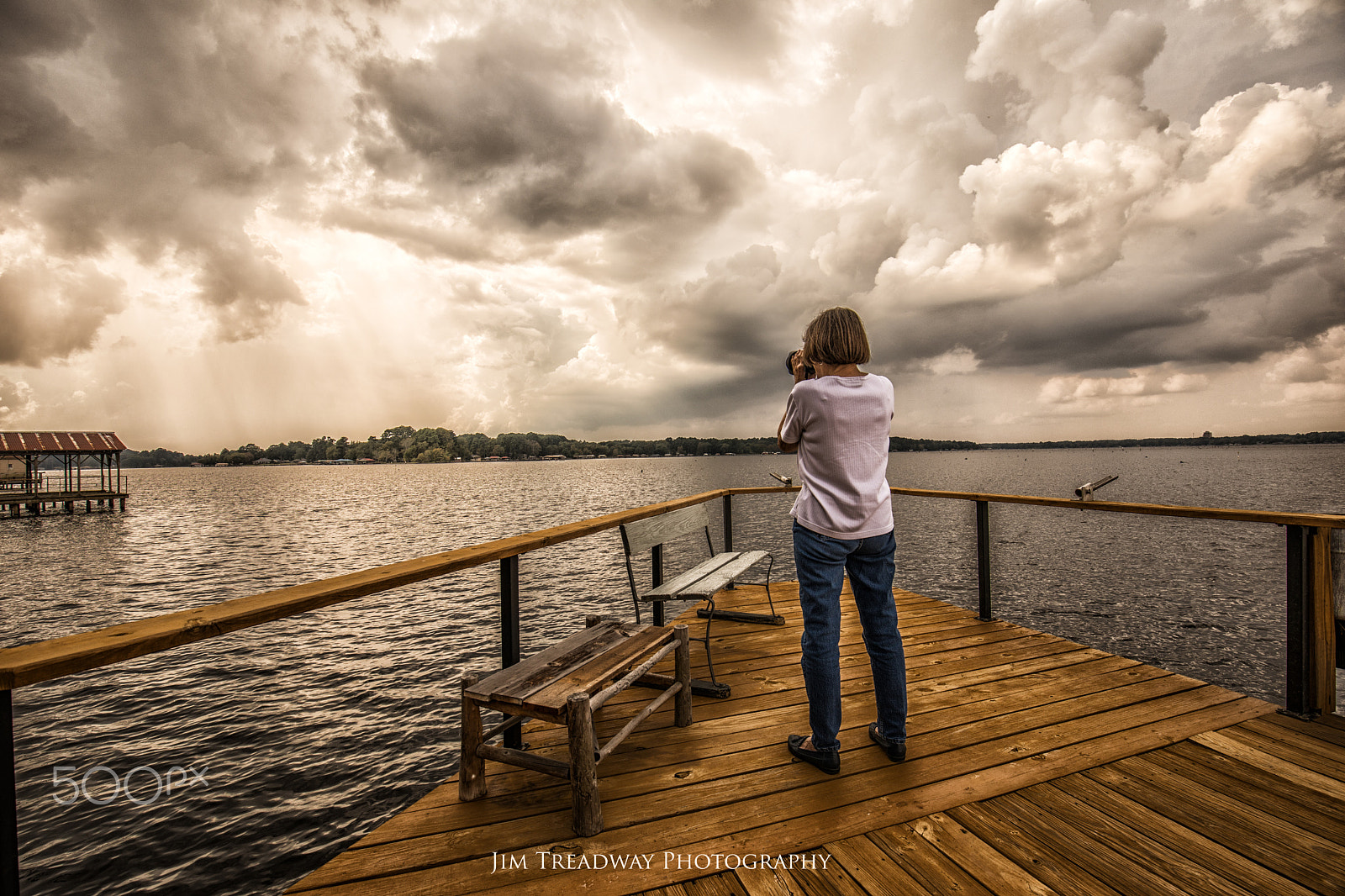 Canon EF 16-35mm F4L IS USM sample photo. Looking stormy photography
