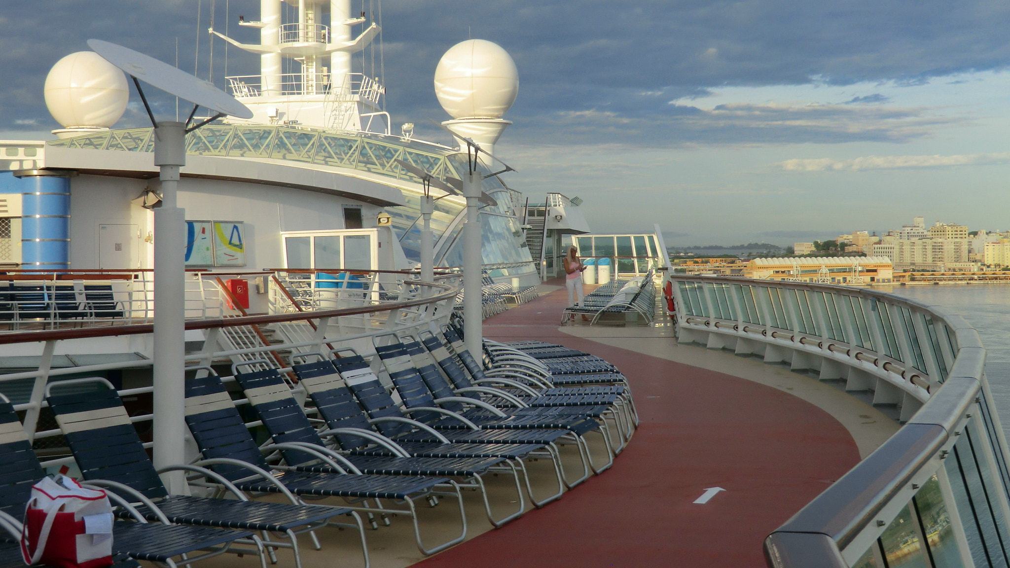 CASIO EX-H15 sample photo. Jewel of the seas photography