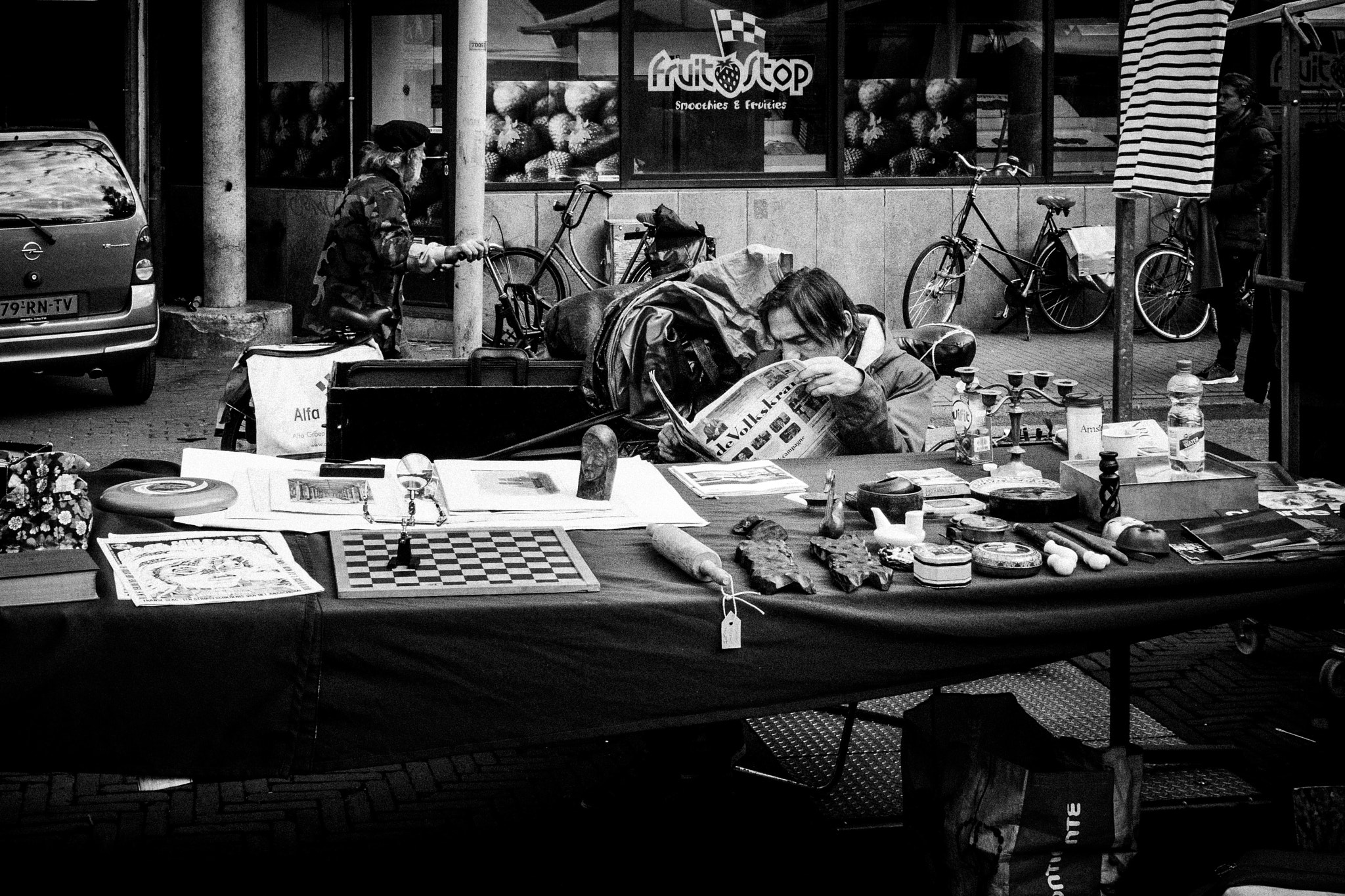 Canon EF-S 24mm F2.8 STM sample photo. Not too busy ~ amsterdam photography