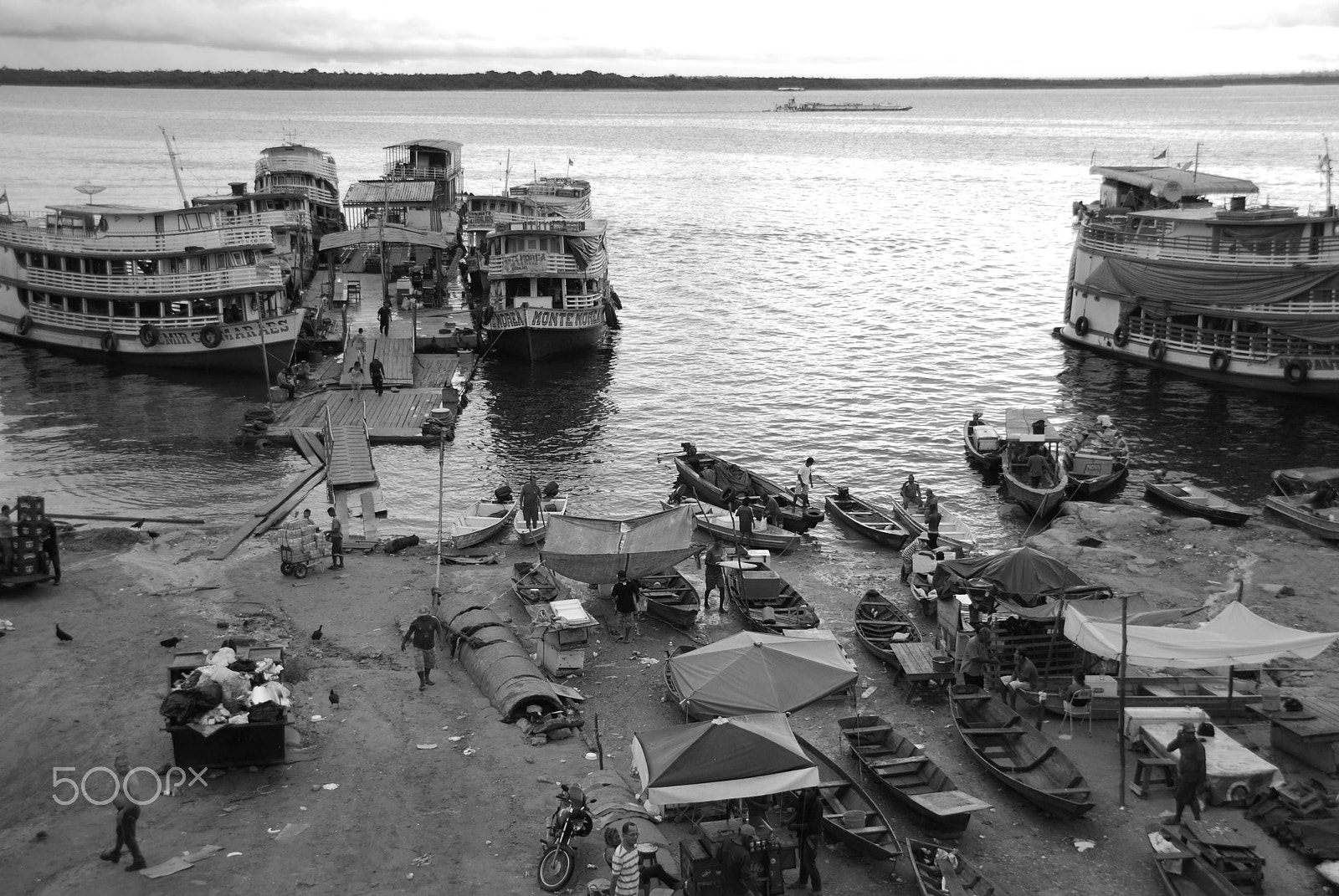 Nikon D40X + Sigma 18-200mm F3.5-6.3 DC sample photo. Harbour manaus photography