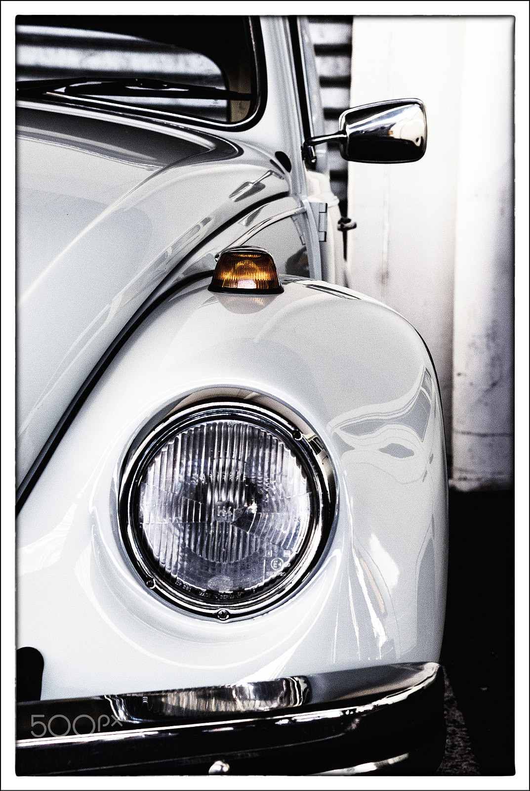 Pentax K-5 + Pentax smc DA 50mm F1.8 sample photo. Volkswagen beetle photography