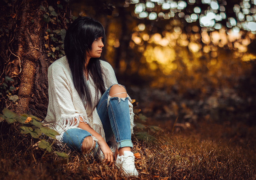 Canon EOS 70D + Canon EF 85mm F1.2L II USM sample photo. Beautiful autumn photography