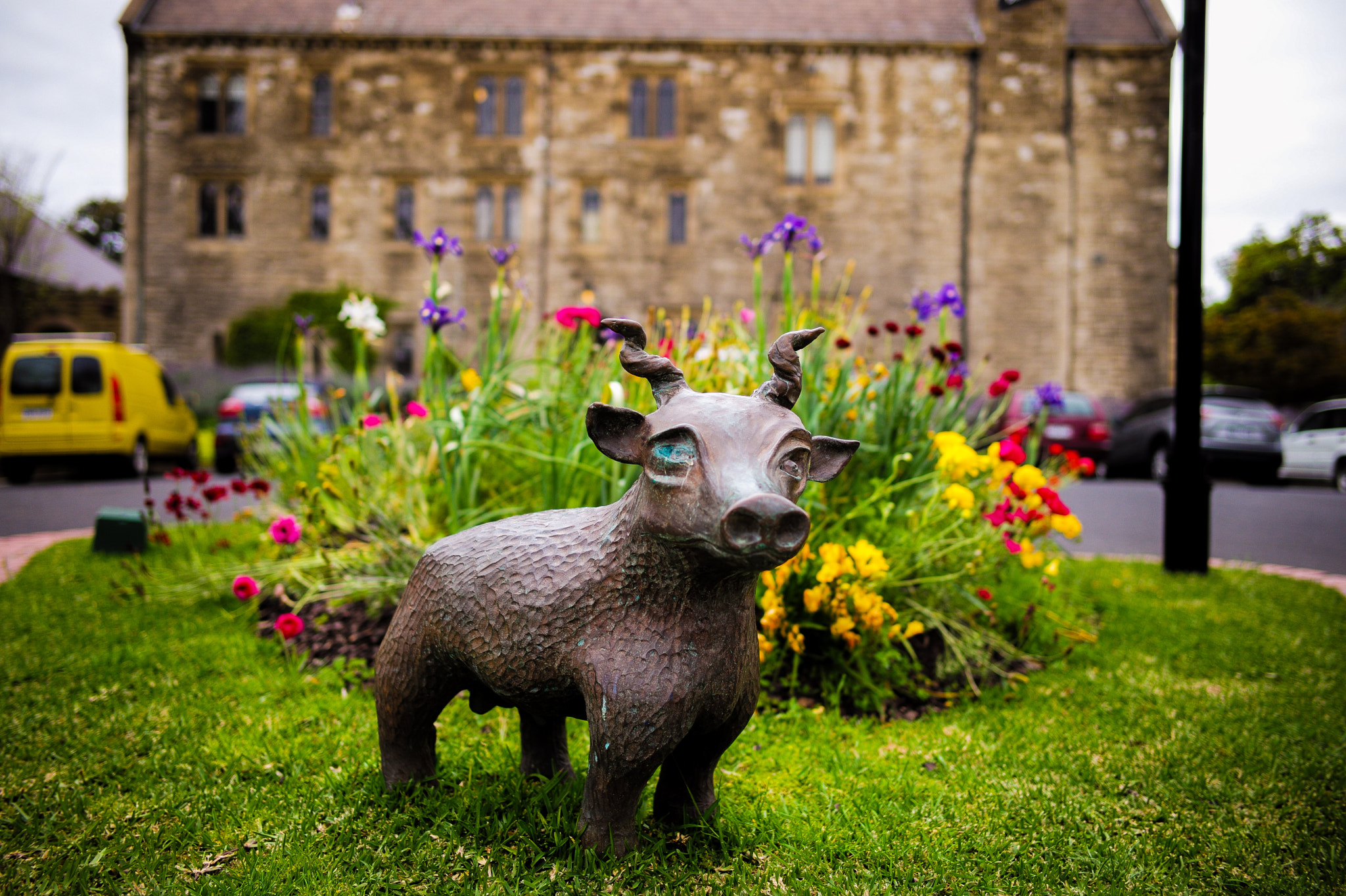 Summilux-M 1:1.4/28 ASPH. sample photo. Sculpture at trinity college photography