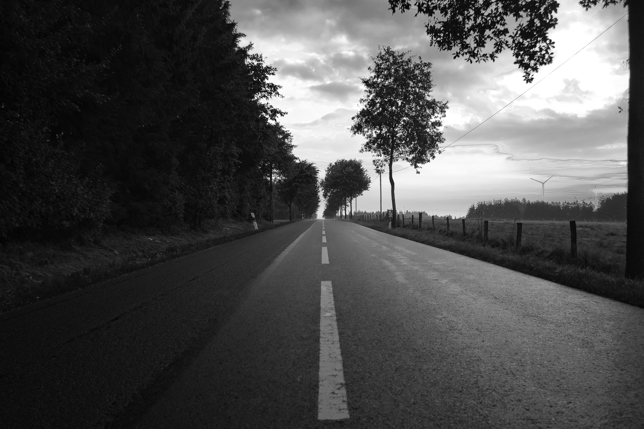 Fujifilm X-E2 + Fujifilm XF 18mm F2 R sample photo. B&w 4451 photography