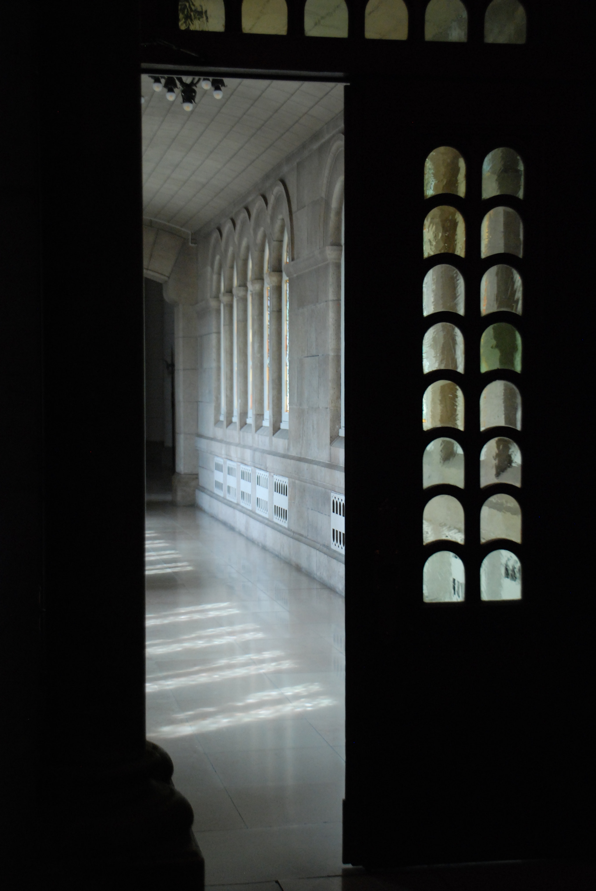 Nikon D80 sample photo. There's light out there photography