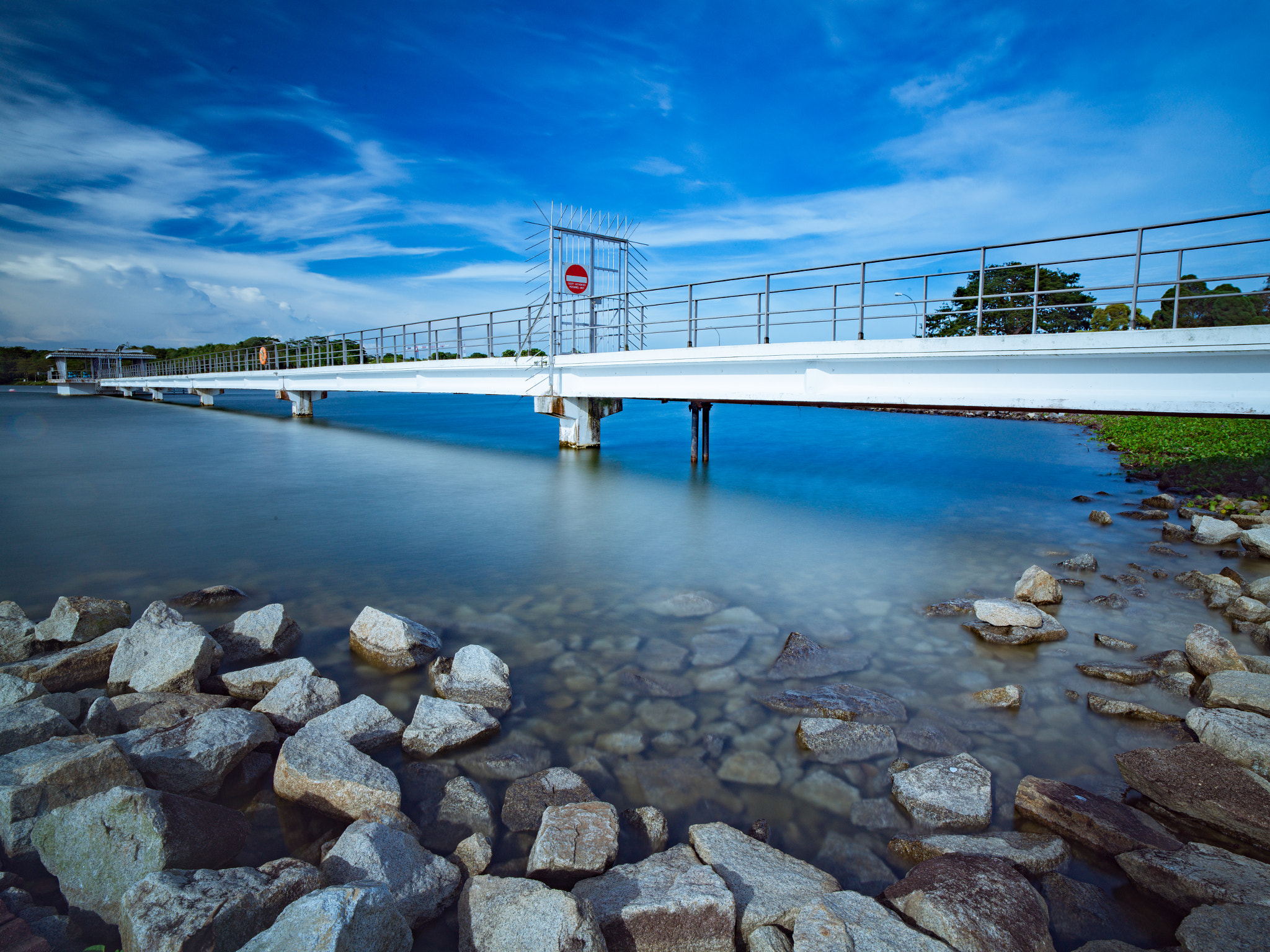Hasselblad H6D + HCD 28 sample photo. Natural reservoir park photography