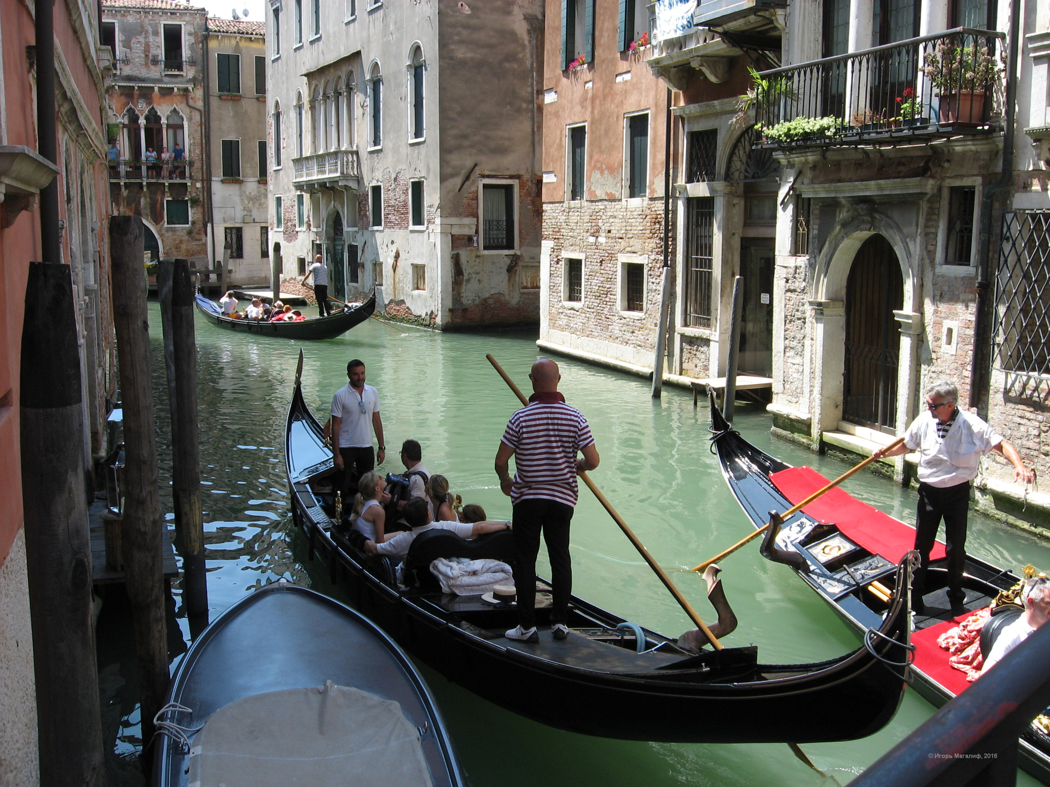 Canon POWERSHOT A540 sample photo. Gondoliers photography