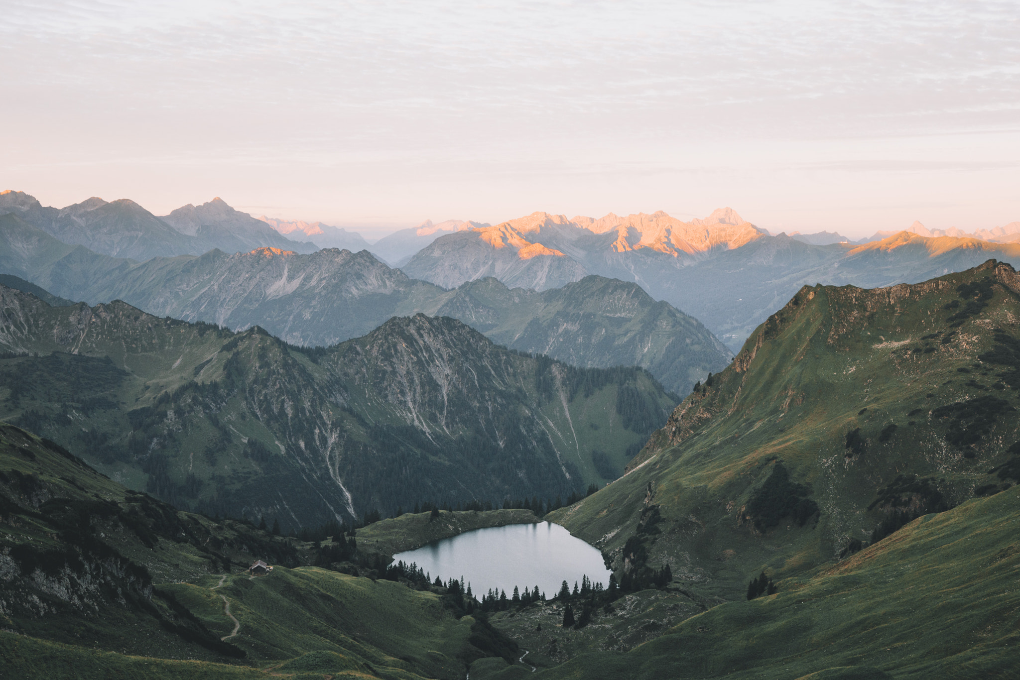 Sony a6000 + Sigma 18-35mm F1.8 DC HSM Art sample photo. Seealpsee photography