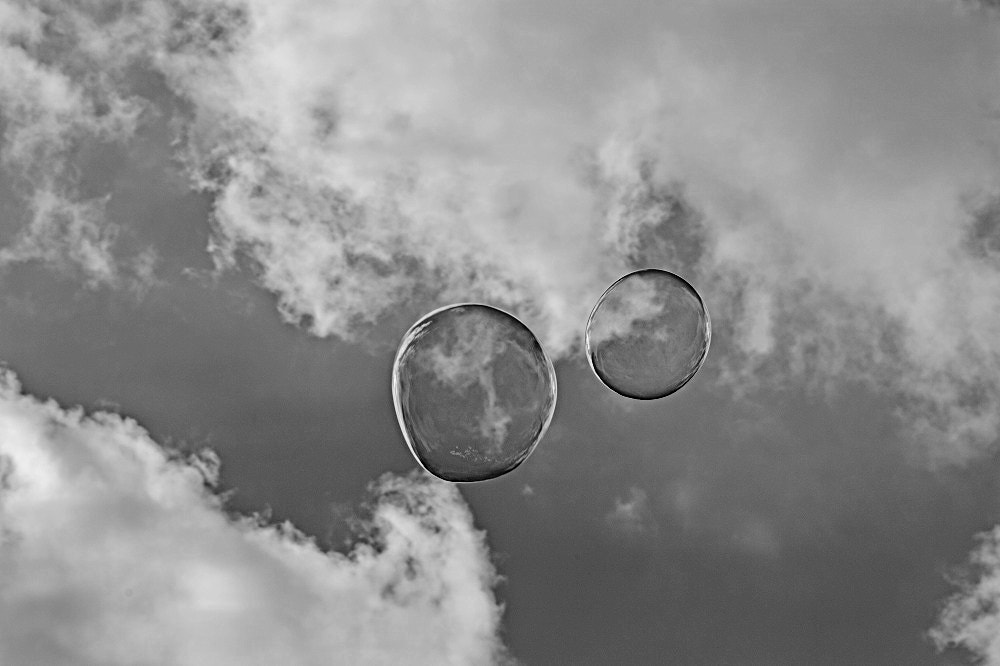 Sigma 18-200mm f/3.5-6.3 DC OS sample photo. Bubbles photography