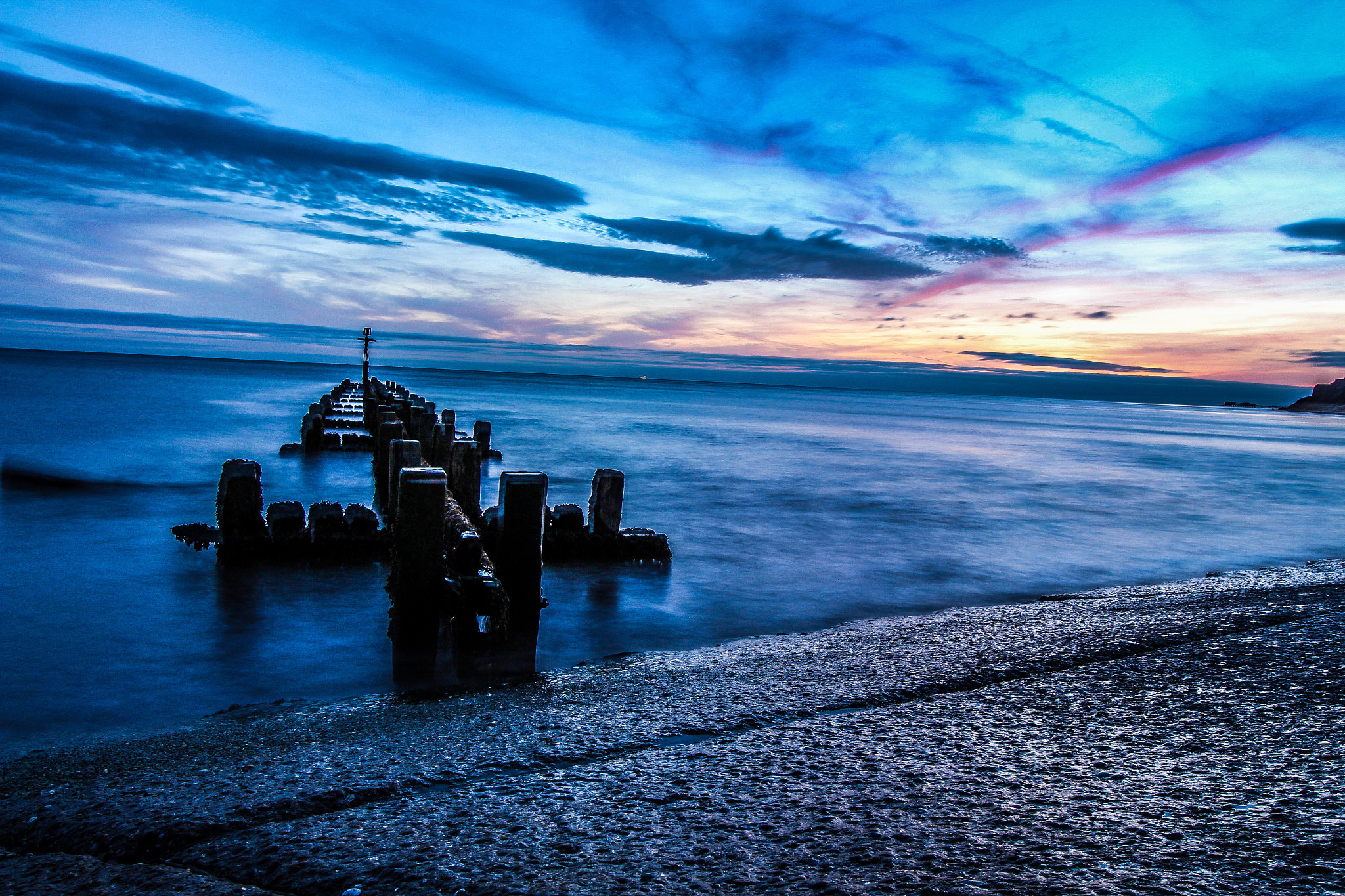 Canon EF-S 10-22mm F3.5-4.5 USM sample photo. Cromer beach  photography