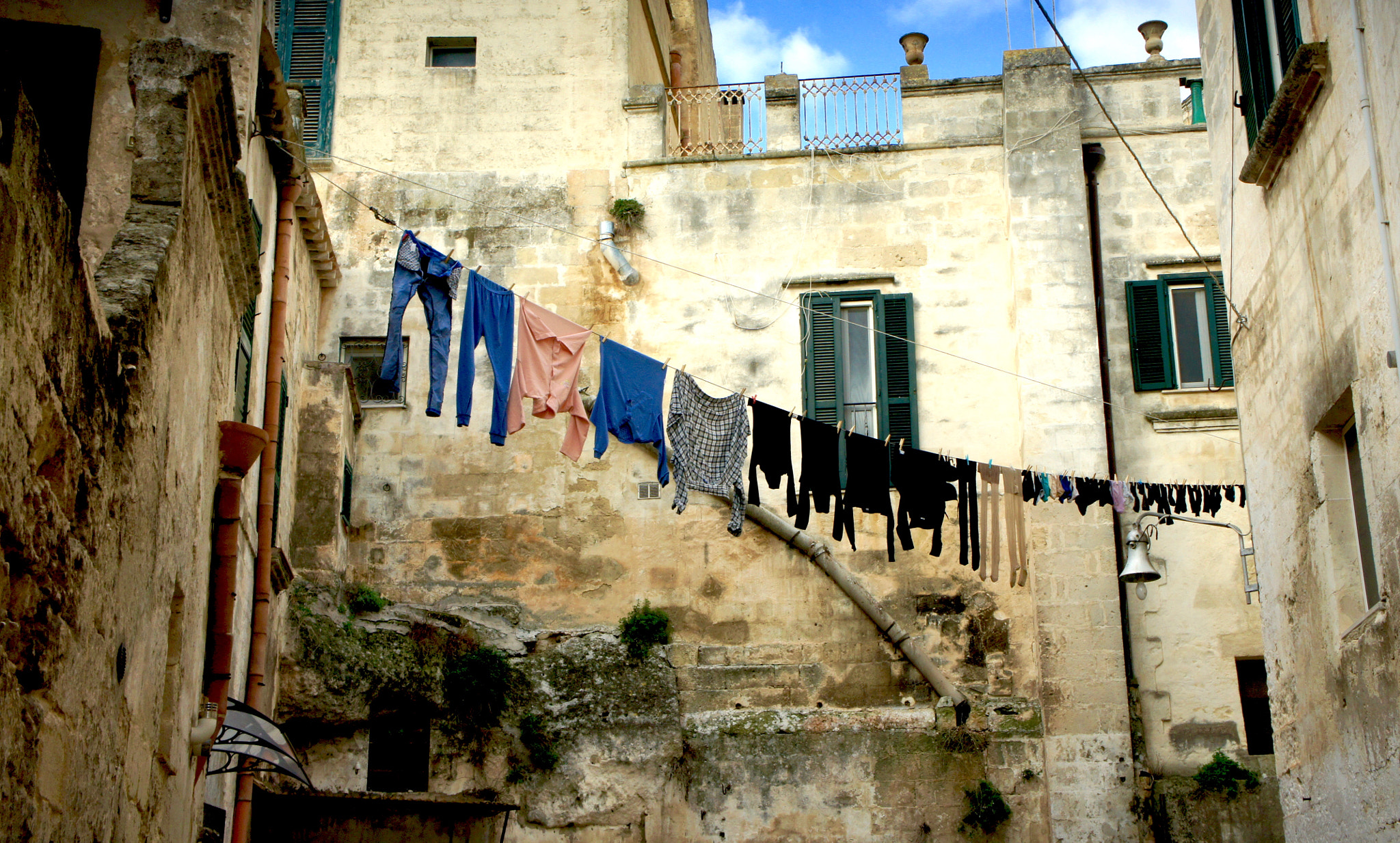 Tamron 18-200mm F3.5-6.3 Di III VC sample photo. Laundry day in matera... photography