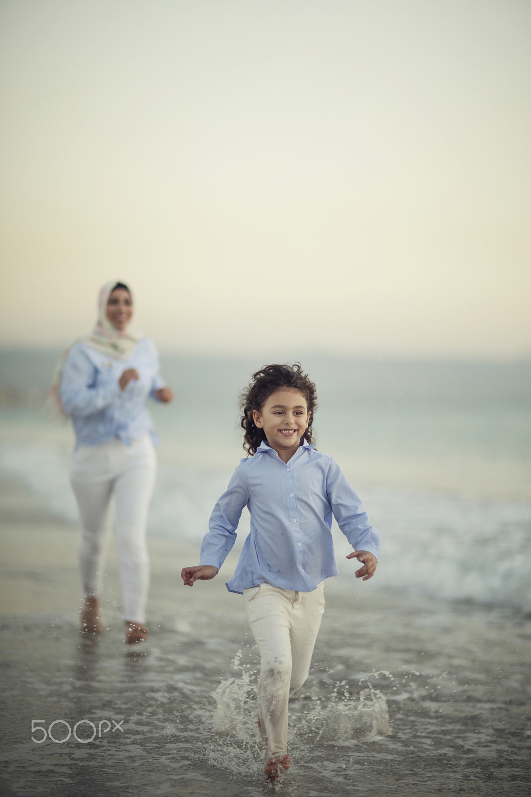 Canon EOS-1D C + Canon EF 85mm F1.2 sample photo. Running with mum photography