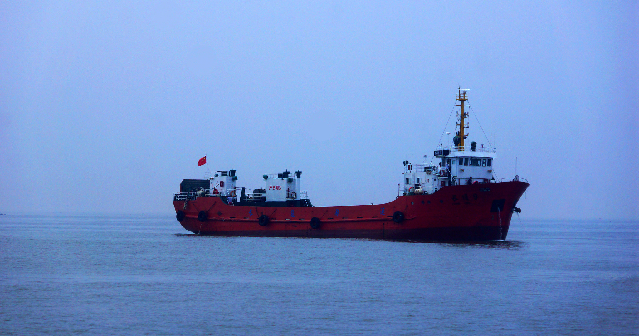 Sony SLT-A77 sample photo. Ship photography