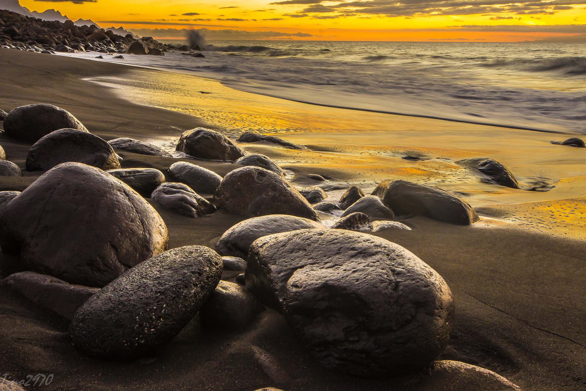 Sigma 10-20mm F4-5.6 EX DC HSM sample photo. Sunset from guayedra photography