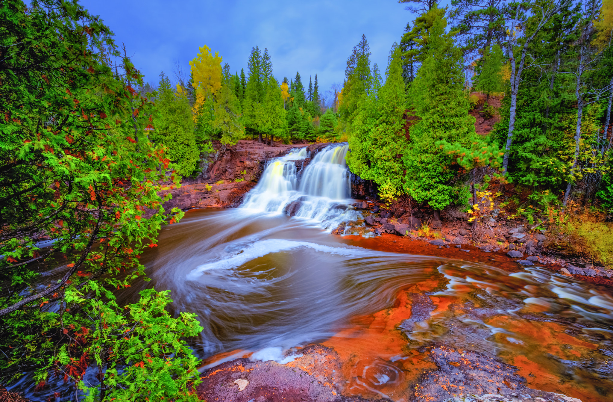 Canon EF 16-35mm F4L IS USM sample photo. Upper falls photography