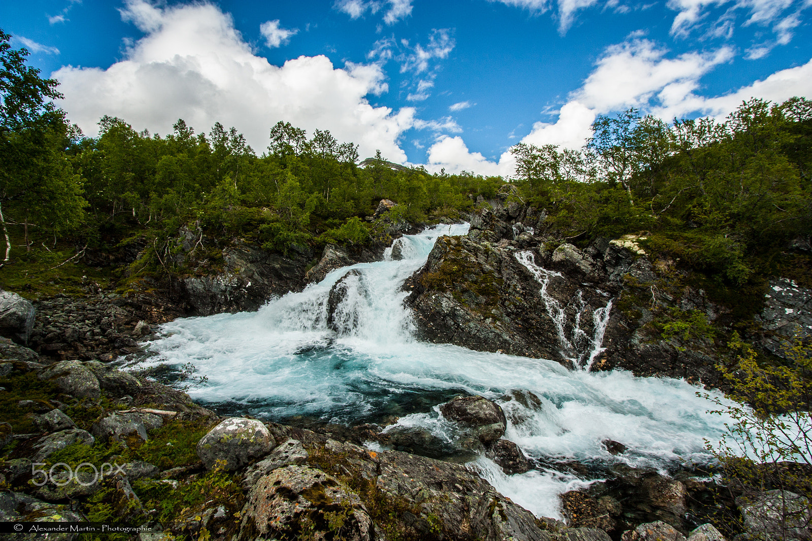 Canon EF-S 10-22mm F3.5-4.5 USM sample photo. Waterfall in hardangervidda photography