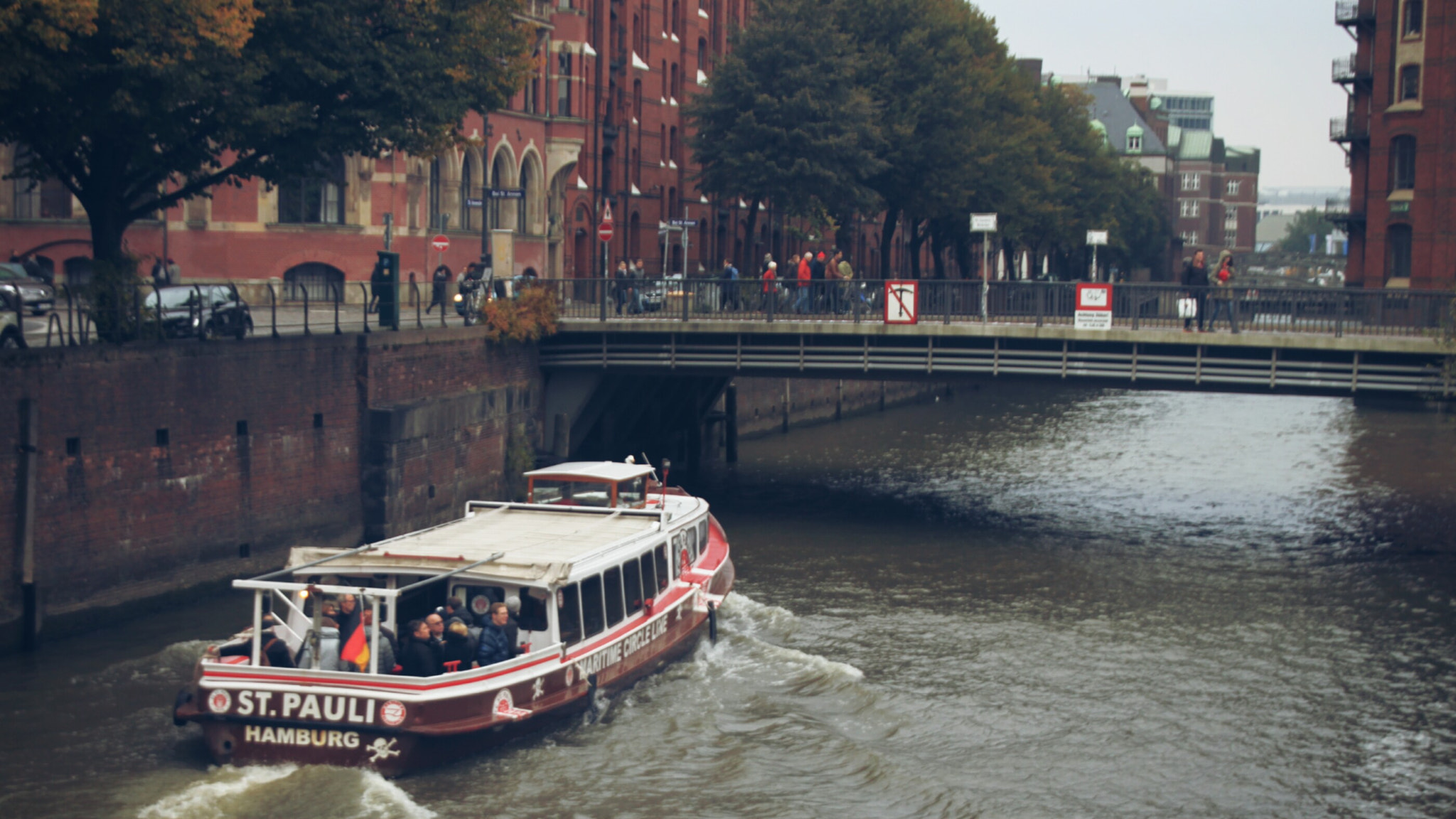 Canon EOS 500D (EOS Rebel T1i / EOS Kiss X3) sample photo. Hamburg photography