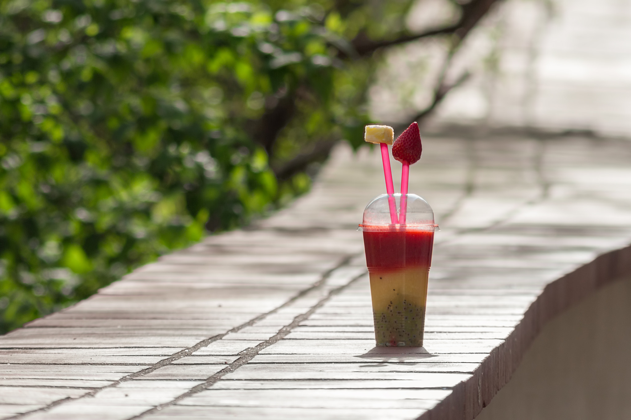 Canon EF 75-300mm F4.0-5.6 IS USM sample photo. Summer fruit drink photography