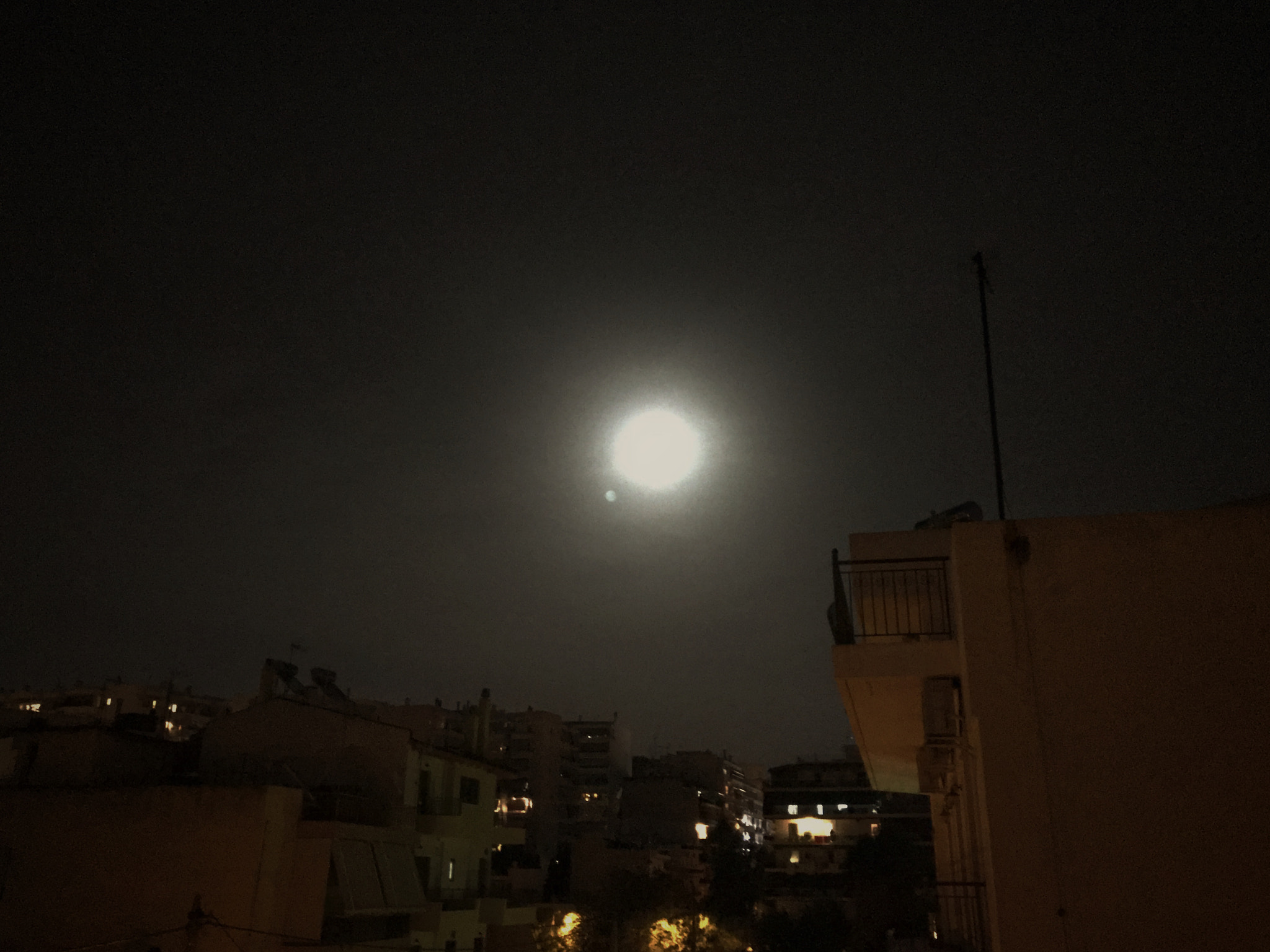 Apple iPhone9,4 sample photo. Full moon tonight  photography