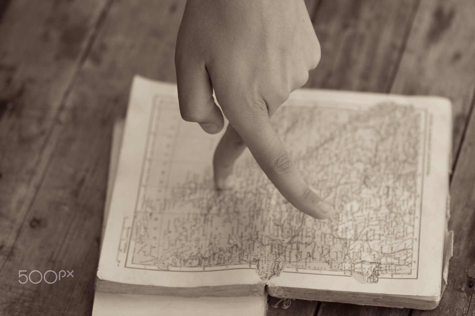Canon EF 100mm F2.8 Macro USM sample photo. Fingers marching on the map in an old book photography