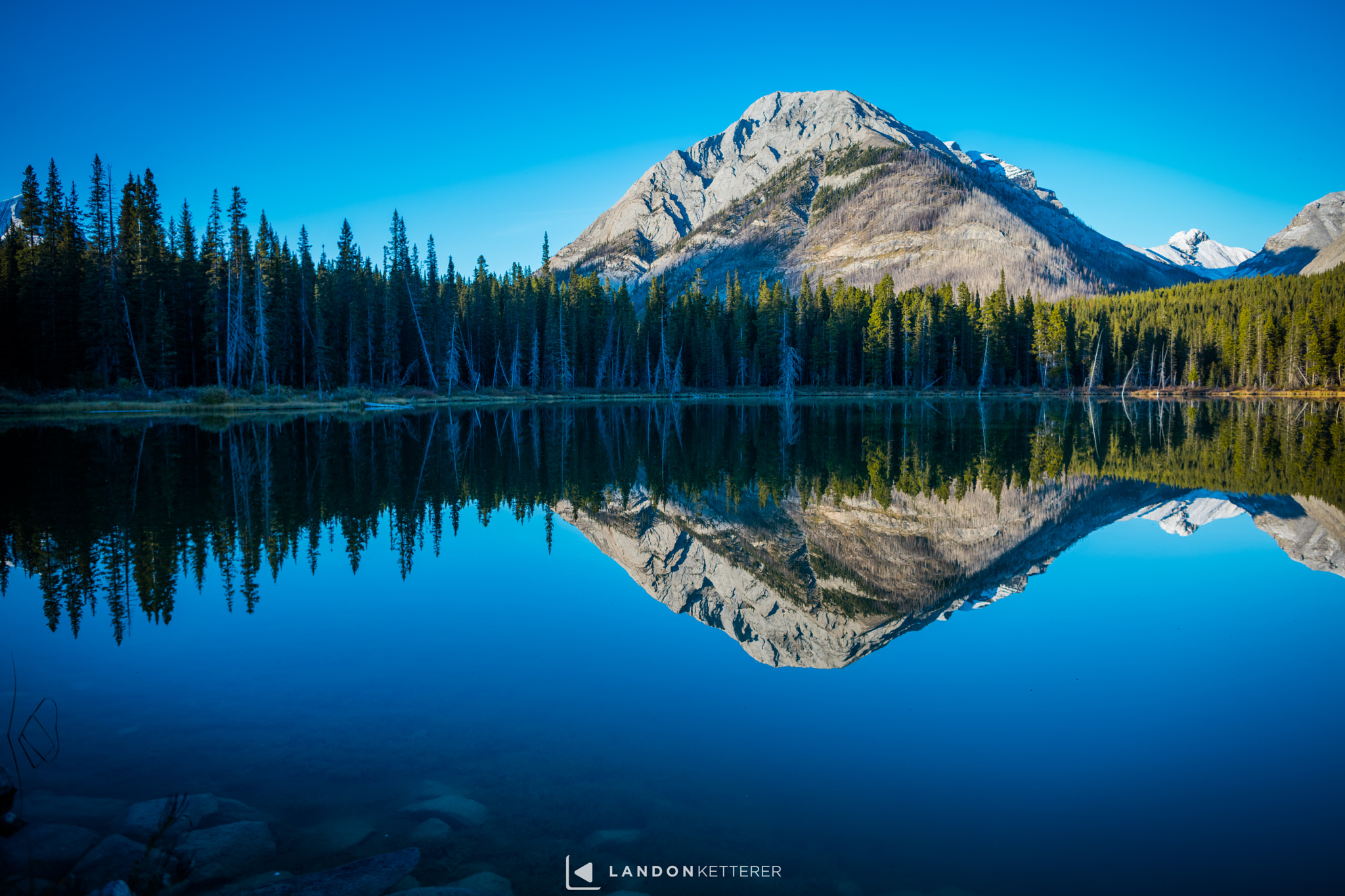 Canon EOS 5DS + Canon EF 24mm F1.4L II USM sample photo. Buller pond unreal reflection photography