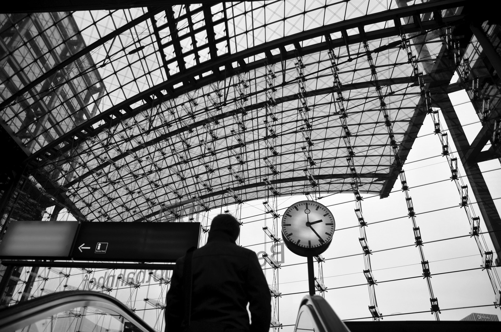 Nikon D5000 sample photo. Berlin hauptbahnhof (train station) photography