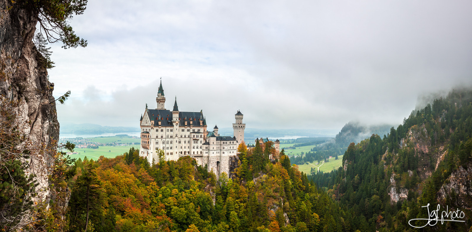 Canon EF 24-70mm F4L IS USM sample photo. Neuschwanstein castle photography