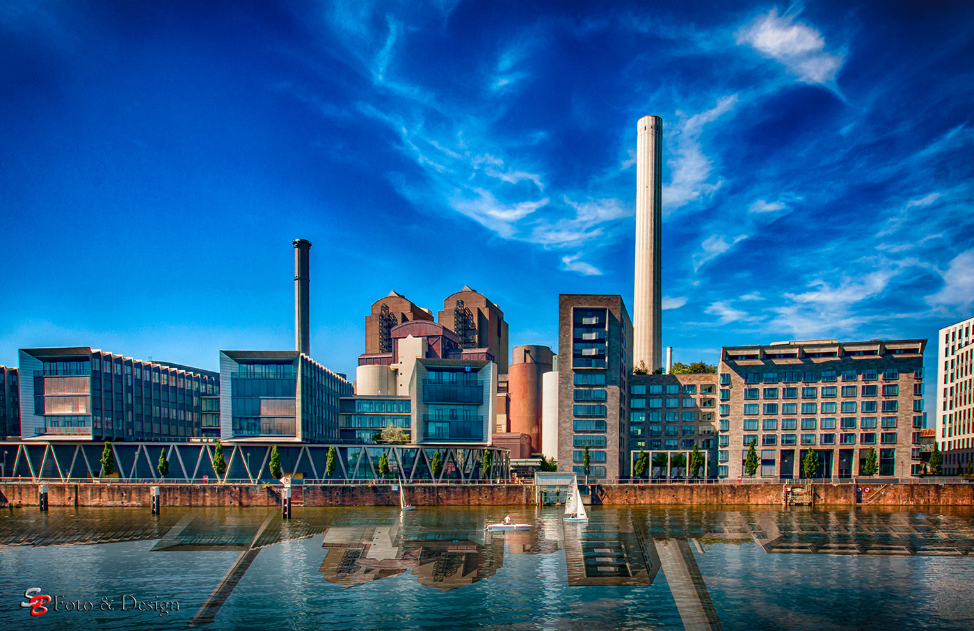 Sigma 10-20mm F3.5 EX DC HSM sample photo. Alter hafen frakfurt photography