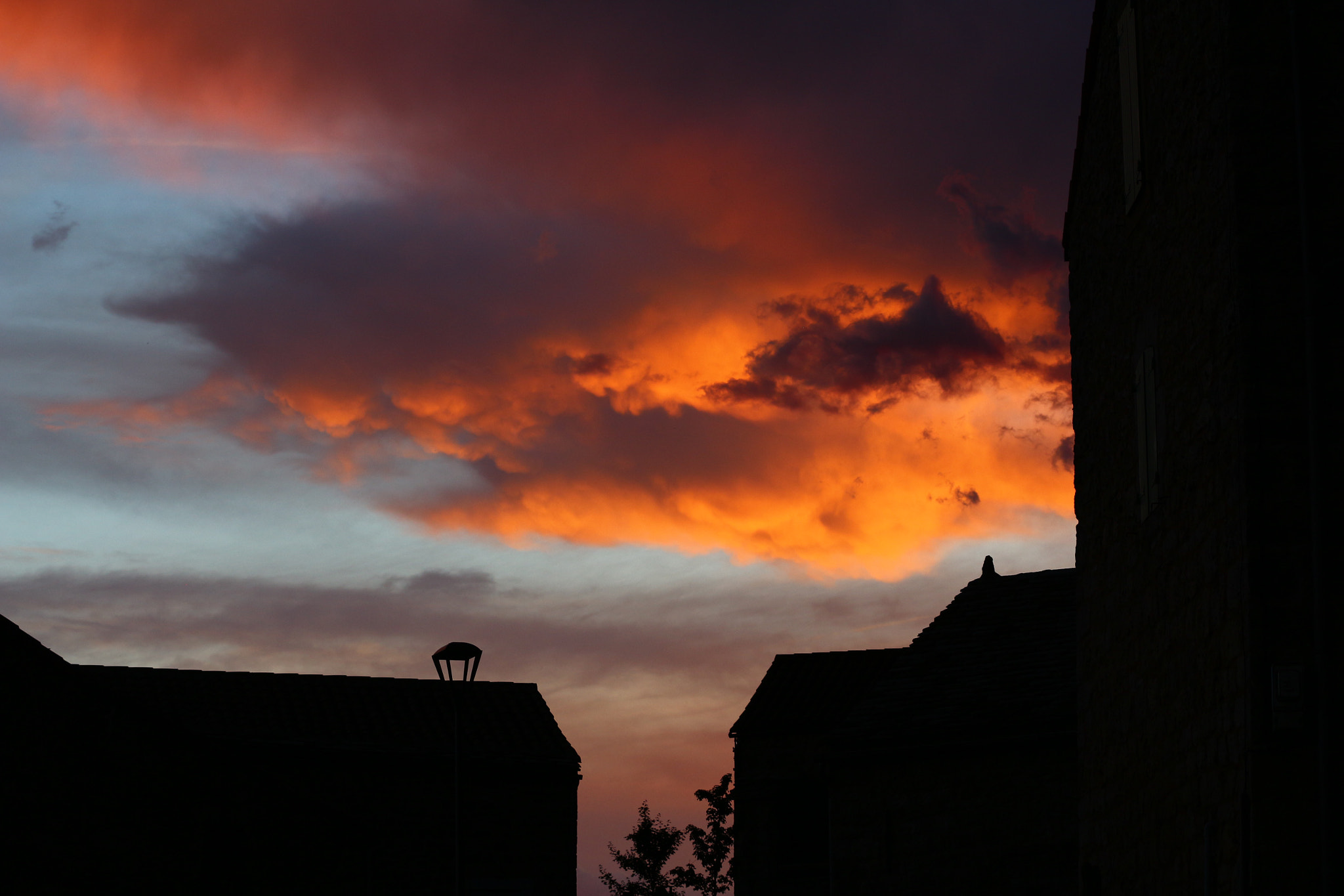 Canon EOS 100D (EOS Rebel SL1 / EOS Kiss X7) sample photo. Red sunset photography