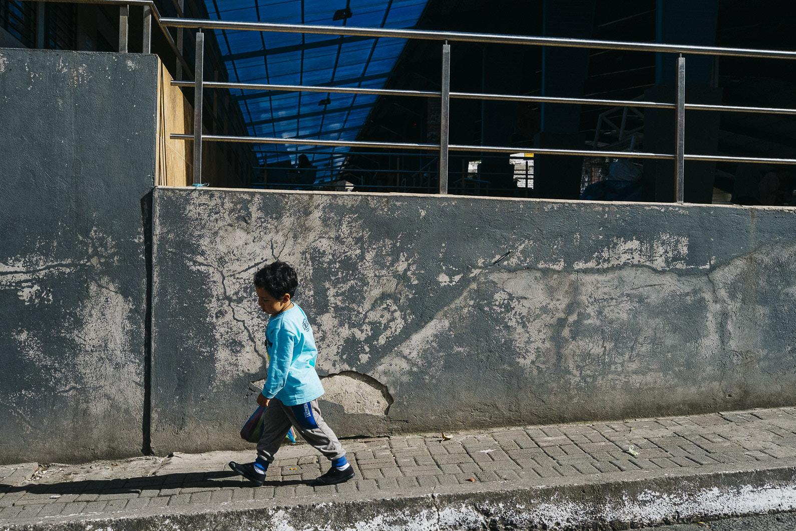 Fujifilm X-Pro1 + Fujifilm XF 27mm F2.8 sample photo. Baños, ecuador photography