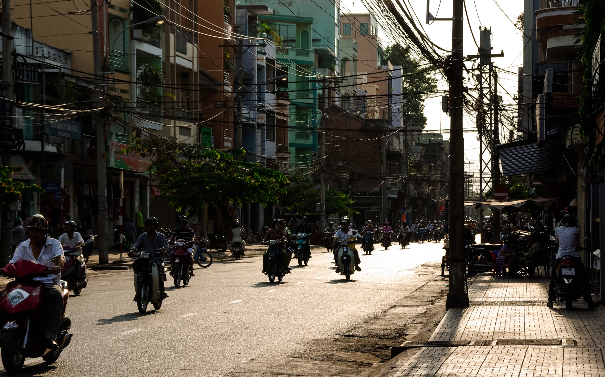 Pentax K10D sample photo. Traffic photography