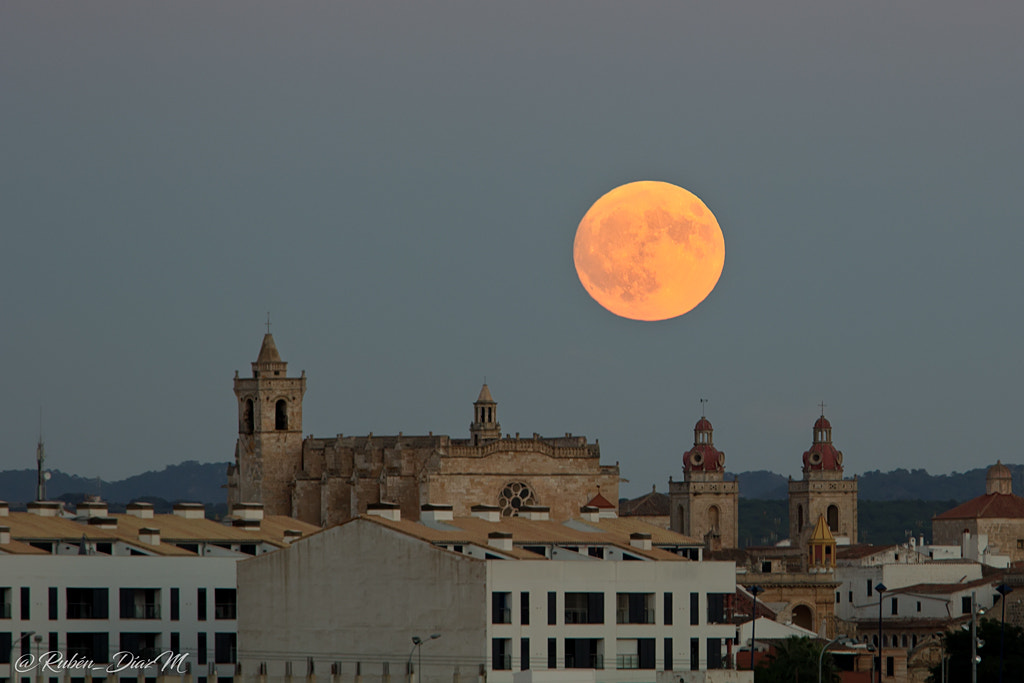 Canon EOS 60D + Canon EF 70-200mm F4L USM sample photo. Supermoon  photography