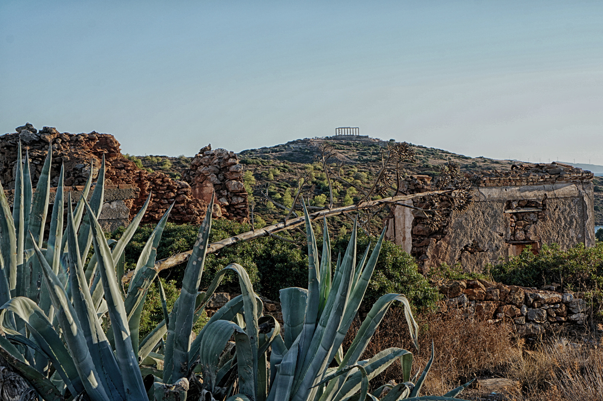 Sony a6300 + Sony E 18-55mm F3.5-5.6 OSS sample photo. Sounio temple photography