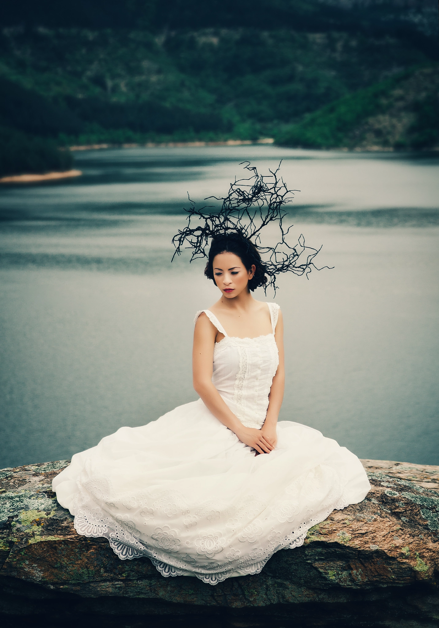 Canon EF-S 17-55mm F2.8 IS USM sample photo. Lonely bride photography