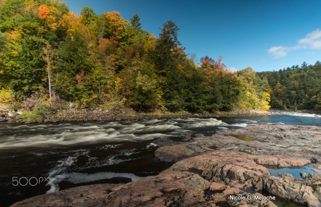 Nikon D800 + Sigma 10-20mm F3.5 EX DC HSM sample photo. Canadian autumn - automne canadien photography