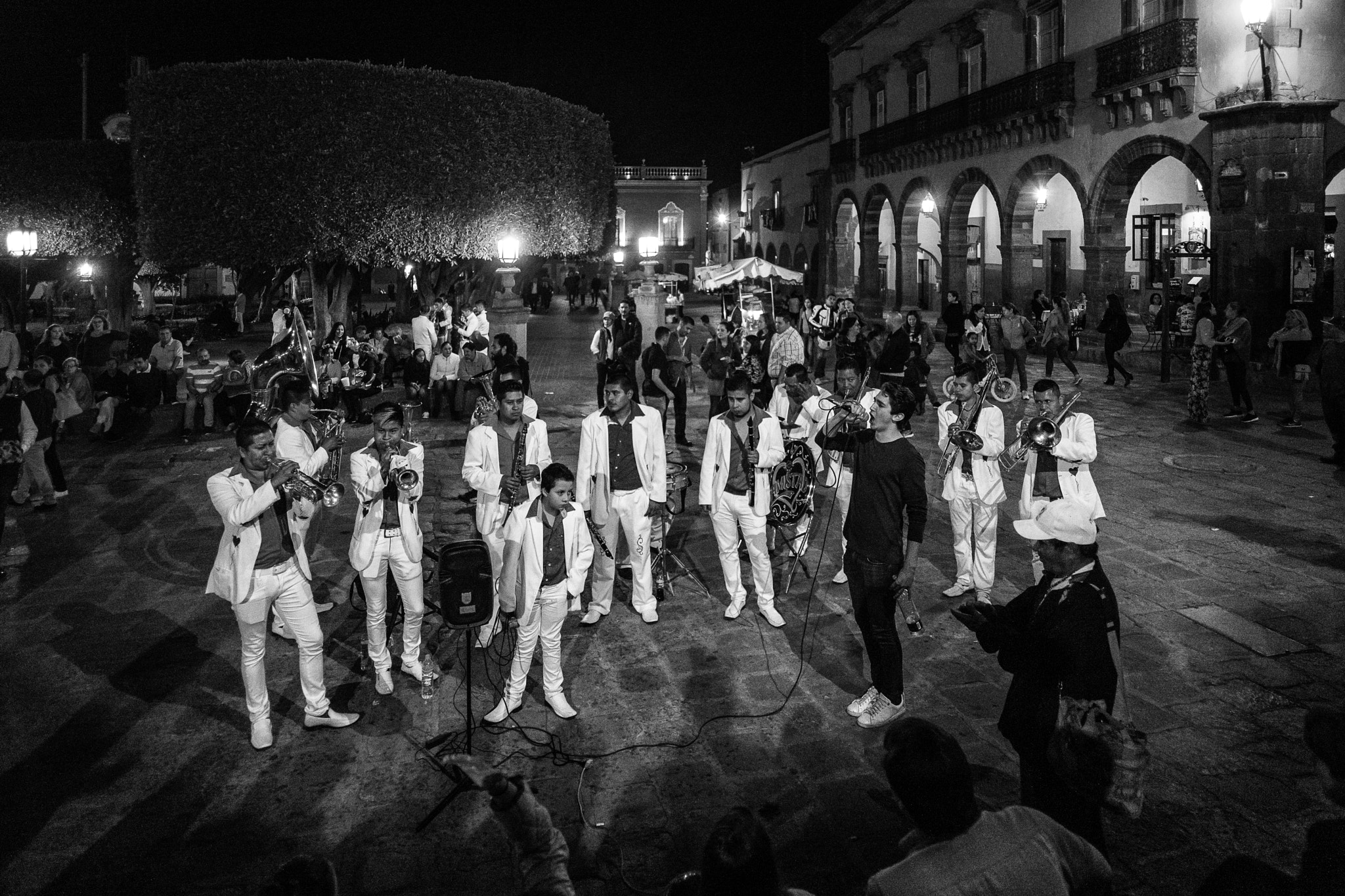 Elmarit-M 1:2.8/21 sample photo. Moments in san miguel de allende photography