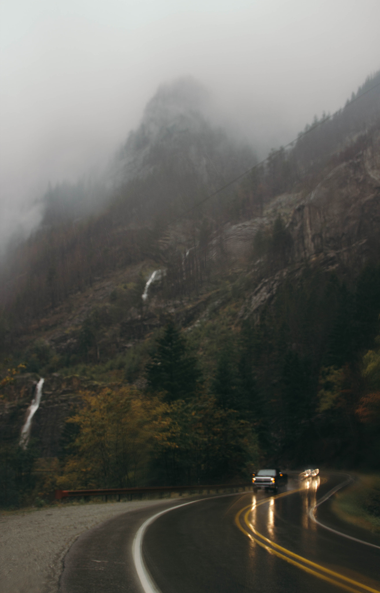 Sigma 18-250mm F3.5-6.3 DC OS HSM sample photo. Misty mountains 2 photography