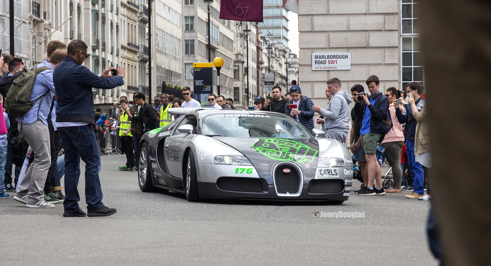 Canon EF 24-70mm F4L IS USM sample photo. Bugatti veyron photography