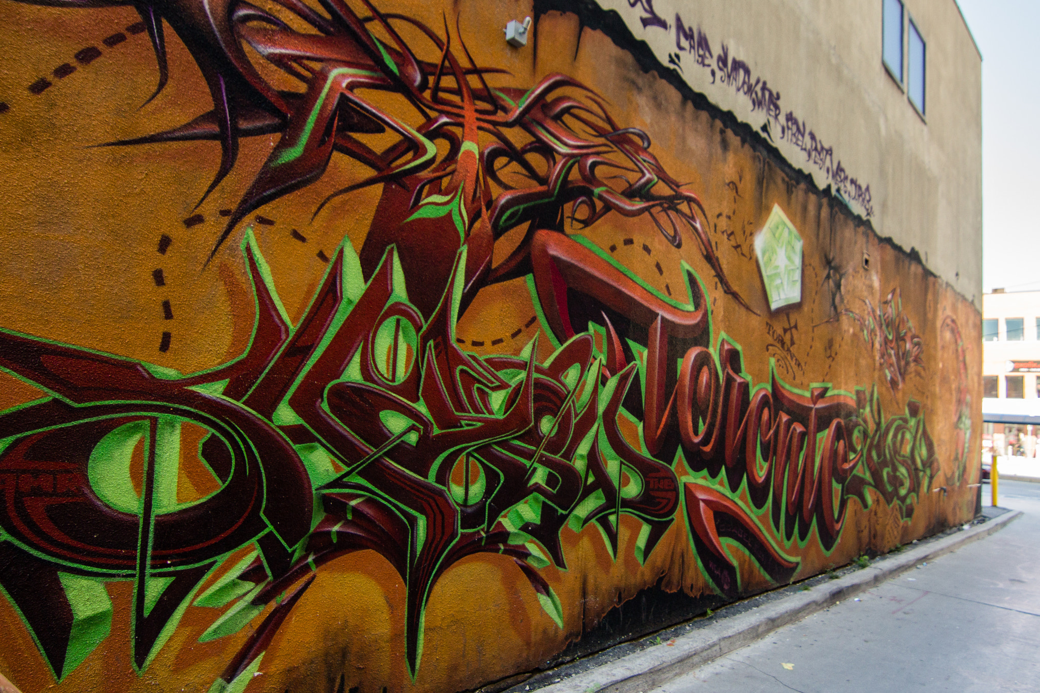 Canon EOS 650D (EOS Rebel T4i / EOS Kiss X6i) sample photo. Legal graffiti photography