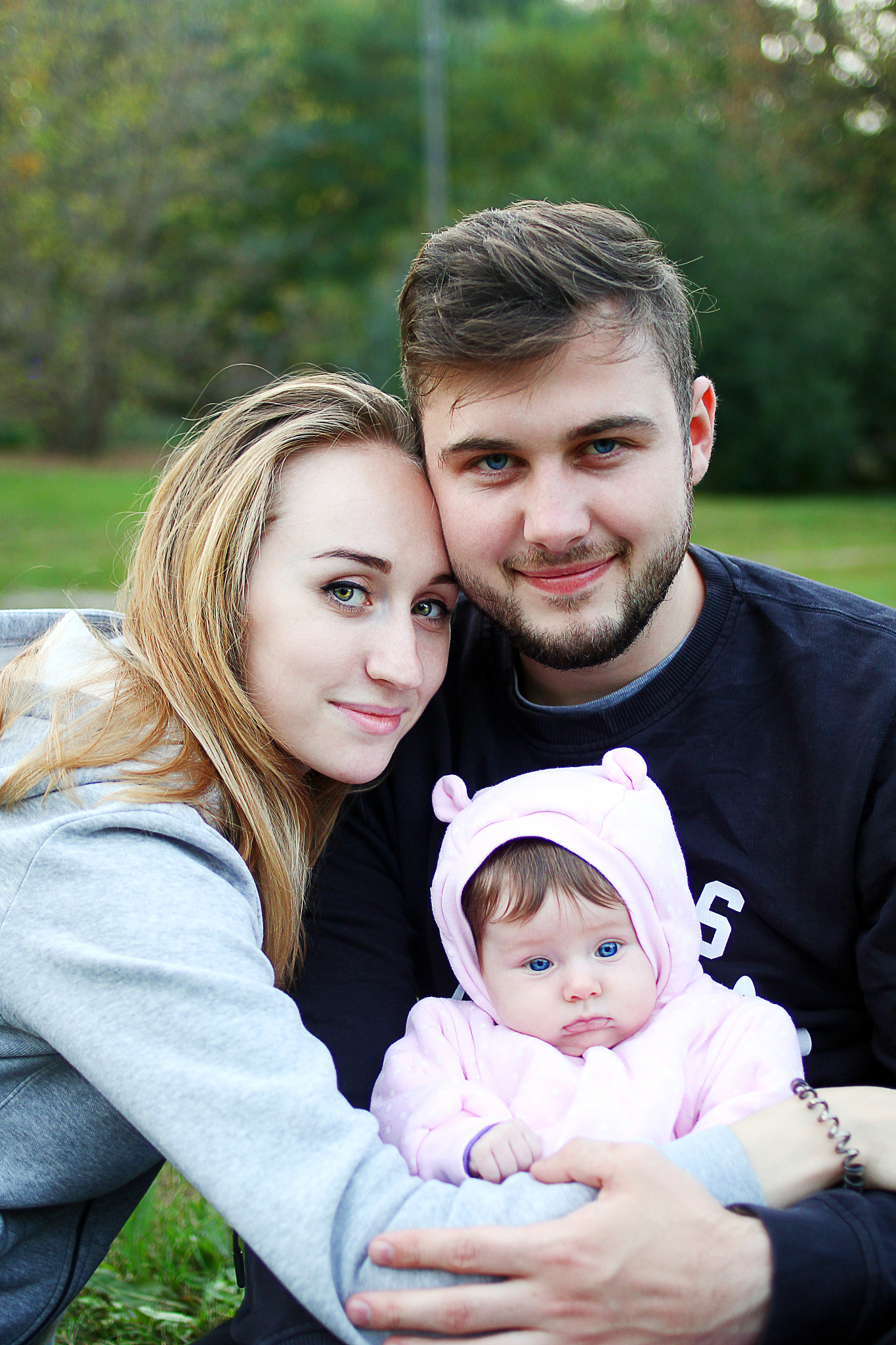 Canon EOS 60D + Canon EF 35mm F2 sample photo. Img photography