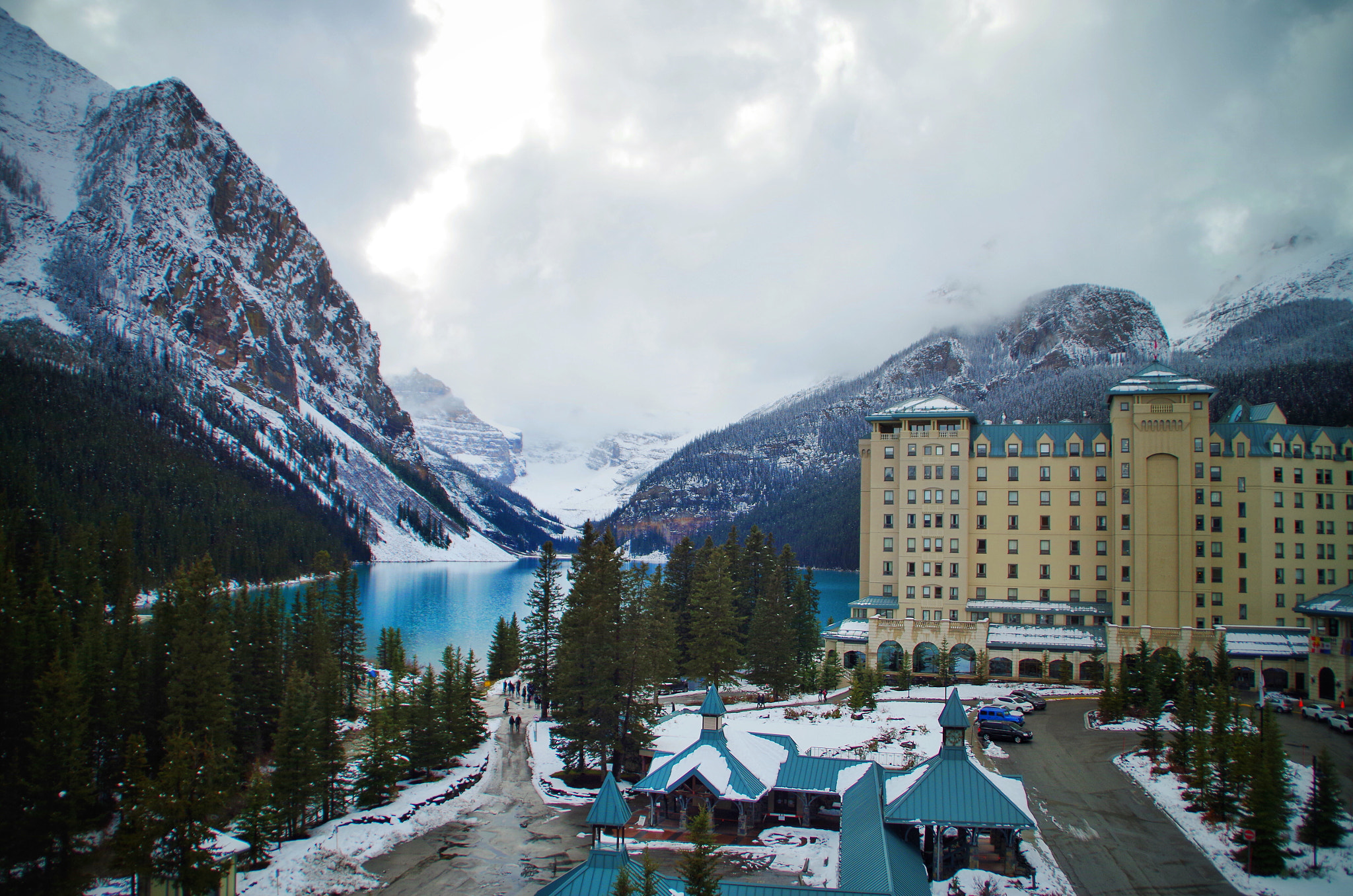 Tamron AF 18-200mm F3.5-6.3 XR Di II LD Aspherical (IF) Macro sample photo. Lake louise photography