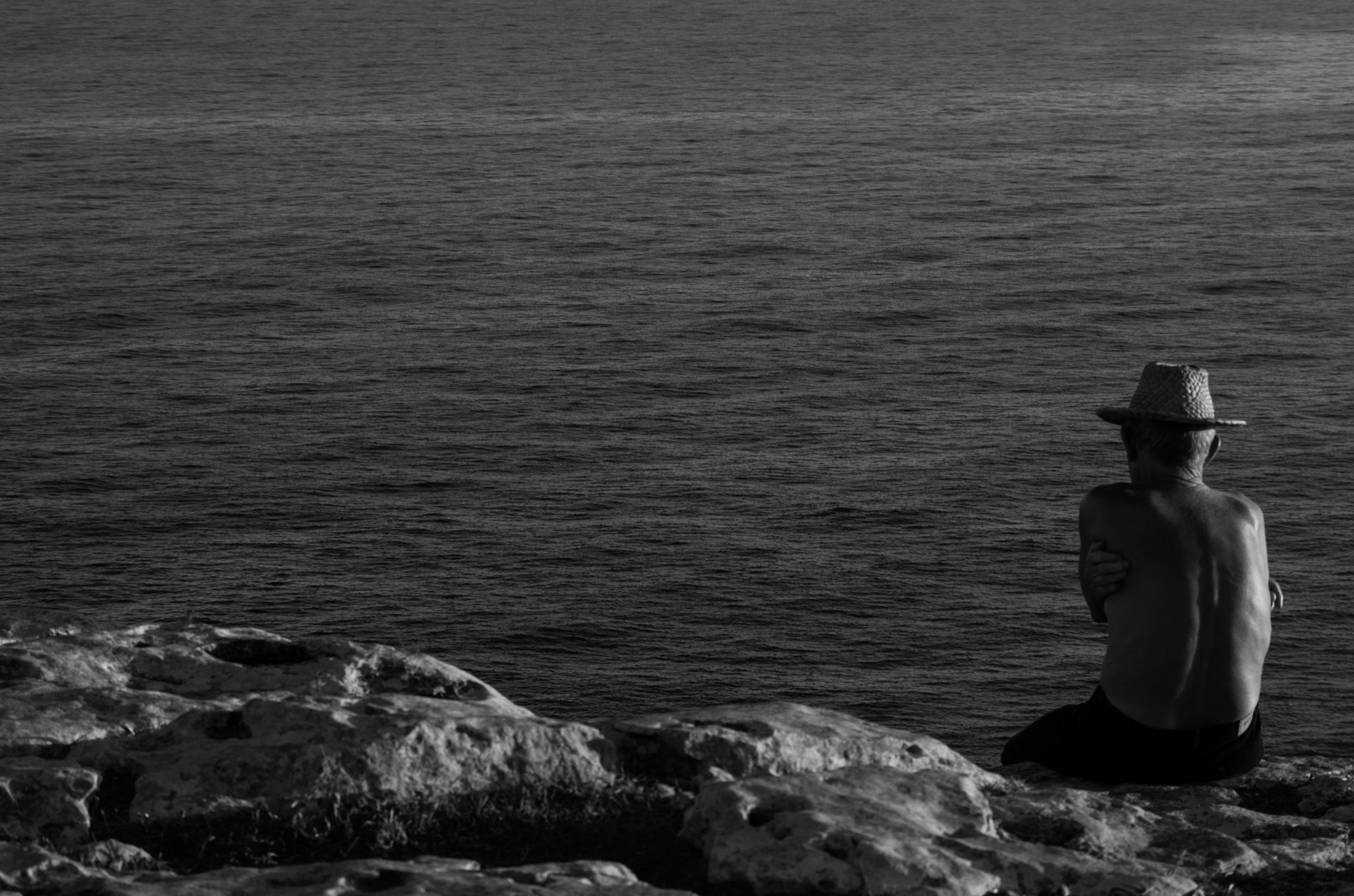 Pentax K-01 + smc PENTAX-F 80-200mm F4.7-5.6 sample photo. The old man and the sea photography