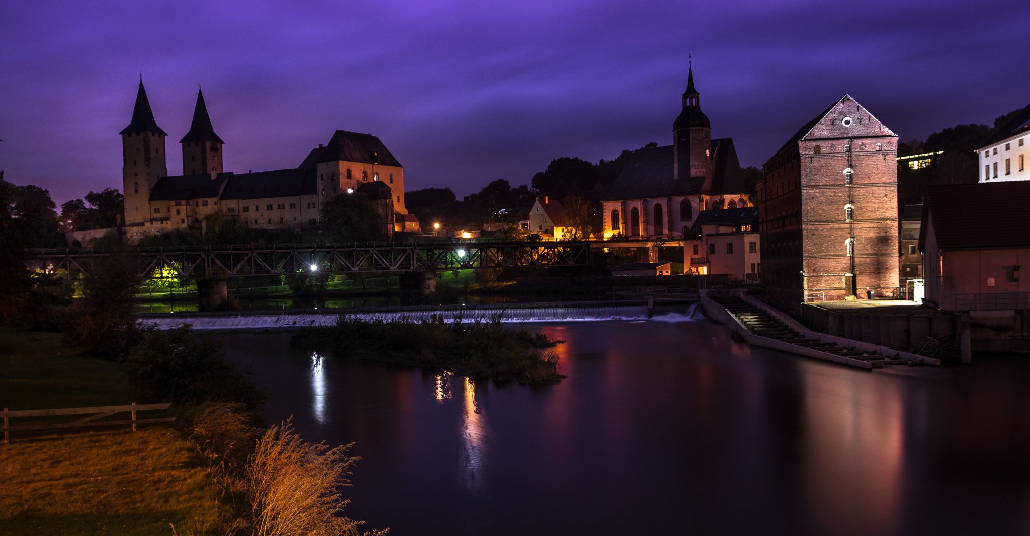 Sigma 17-70mm F2.8-4 DC Macro OS HSM sample photo. Schloß rochlitz photography
