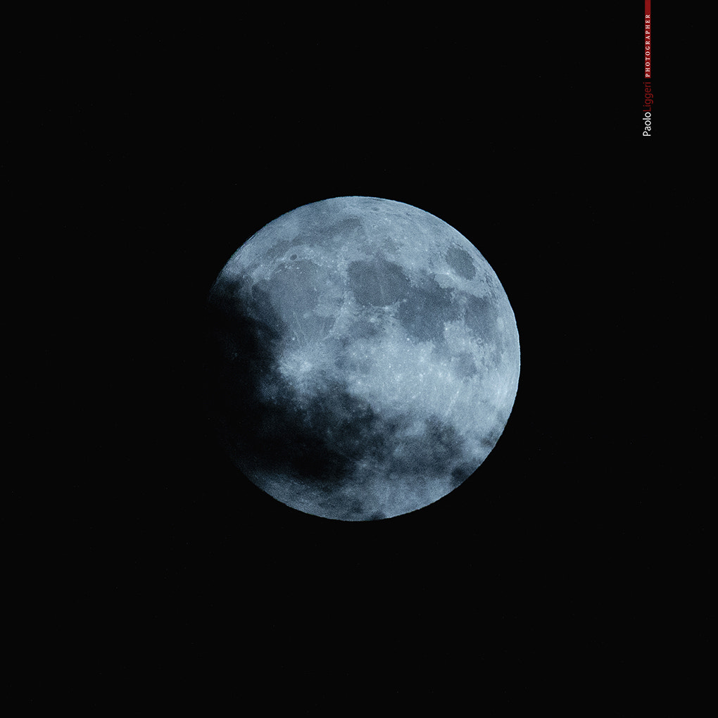 Canon EOS 5DS + Canon EF 100-400mm F4.5-5.6L IS USM sample photo. Dark moon photography
