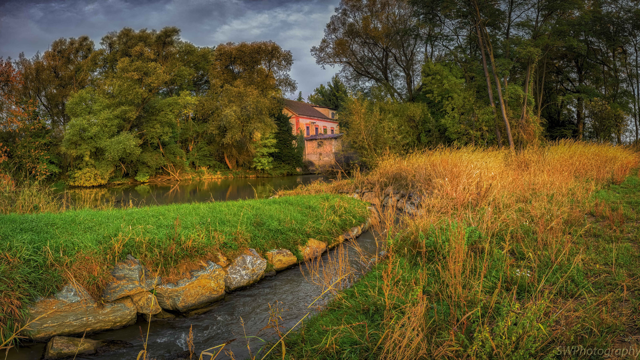 Sony a7 II + Sigma 24mm F1.4 DG HSM Art sample photo. The old mill house photography