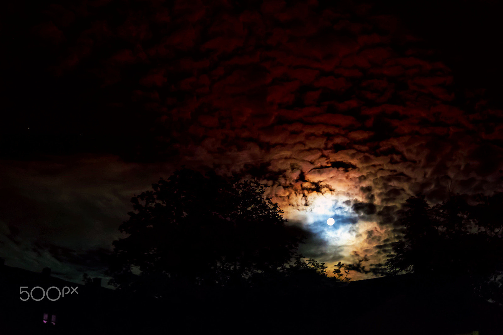 Samsung NX 16-50mm F3.5-5.6 Power Zoom ED OIS sample photo. A magical night ... photography