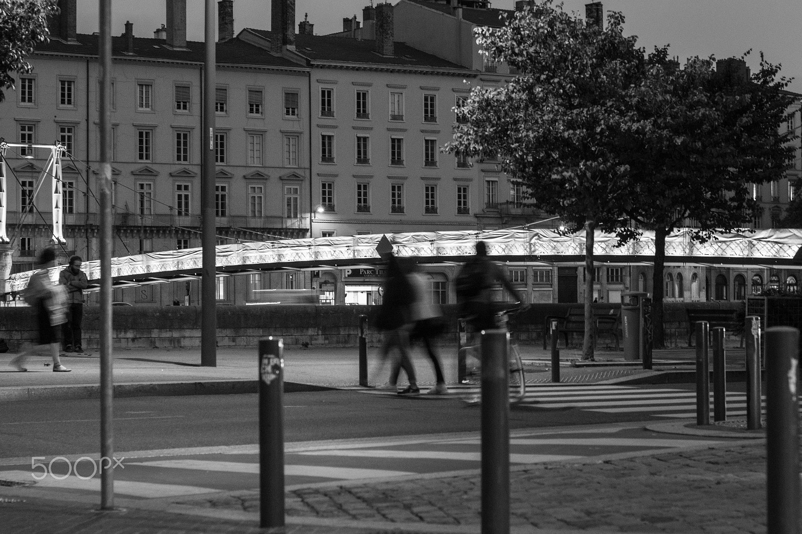 Sony SLT-A77 + Sony 50mm F1.4 sample photo. Passerelle saint georges photography